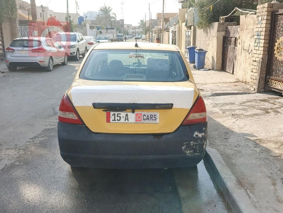 نیسان ڤێرسا